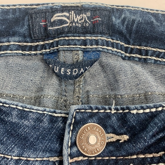 Silver Jeans Tuesday Fluid Denim Mid Bootcut Jeans Size 30 Long Inseam Stretch - Picture 9 of 16